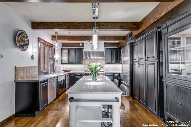 Image 13 of 31 For 430 Thelma Dr.