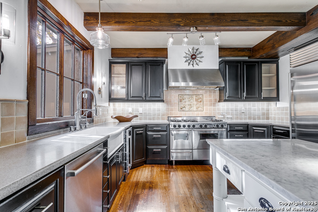 Image 14 of 31 For 430 Thelma Dr.