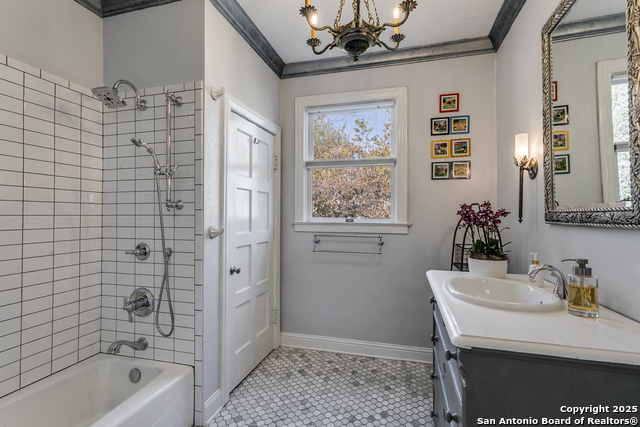 Image 24 of 31 For 430 Thelma Dr.