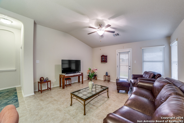 Image 9 of 25 For 8515 Loska  