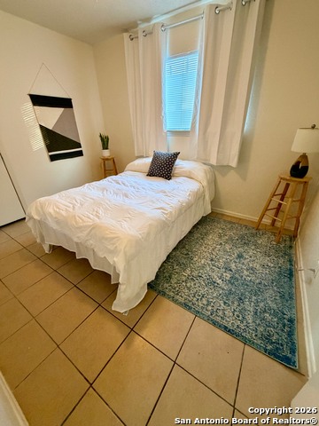 Image 5 of 10 For 144 Villaret Blvd W 112