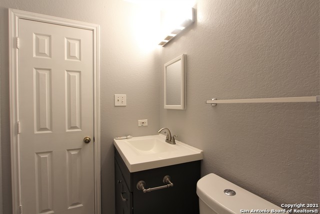 Listing photo id 14 for 2518 Paddle  