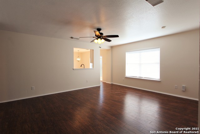 Listing photo id 2 for 2518 Paddle  