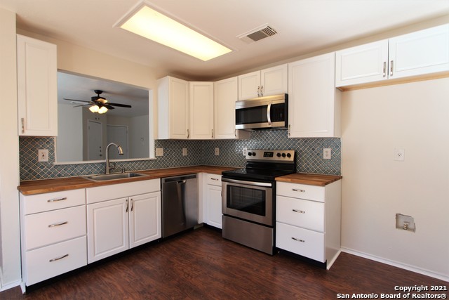 Listing photo id 6 for 2518 Paddle  