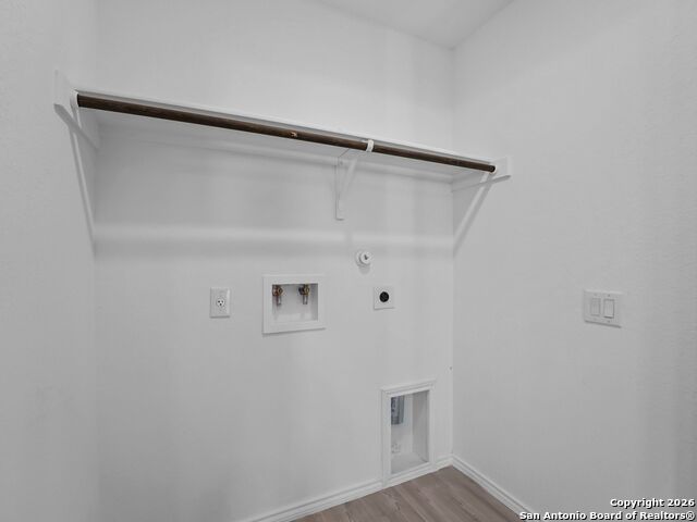 Image 11 of 26 For 910 Stricker Path