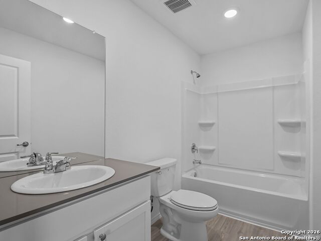 Image 15 of 26 For 910 Stricker Path