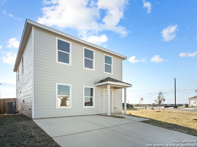 Image 3 of 26 For 910 Stricker Path