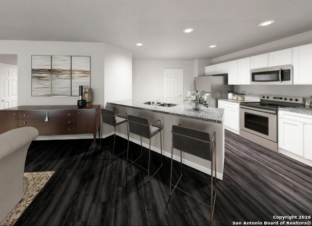 Image 4 of 6 For 134 Sutton Place