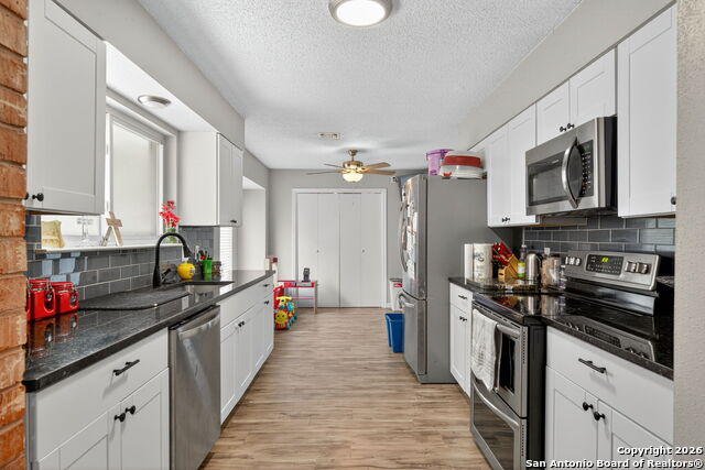 Image 10 of 13 For 3413 Foxbriar