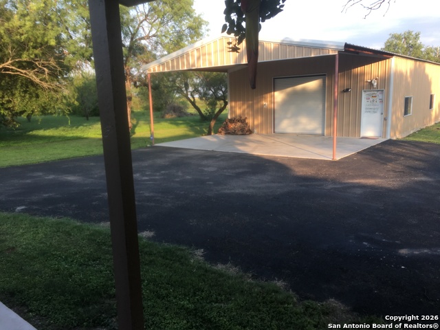 Listing photo id 4 for 11529 Us Highway 90