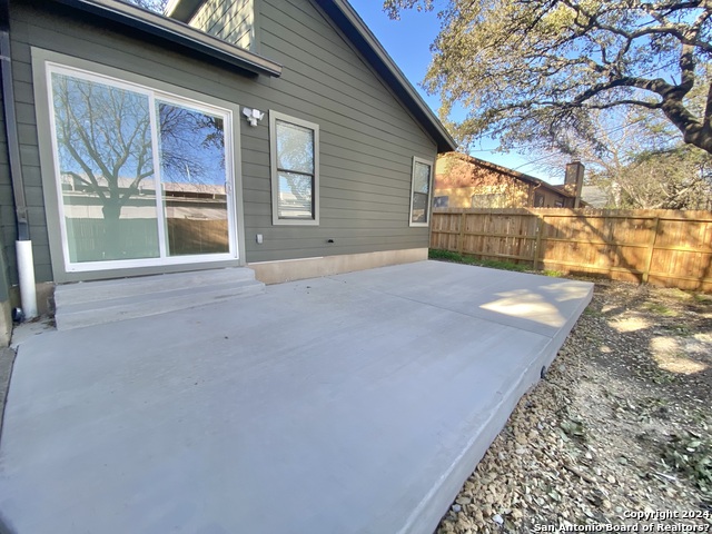 Image 18 of 23 For 2934 Oak Leigh