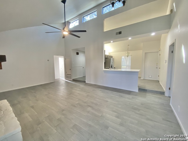 Image 5 of 23 For 2934 Oak Leigh