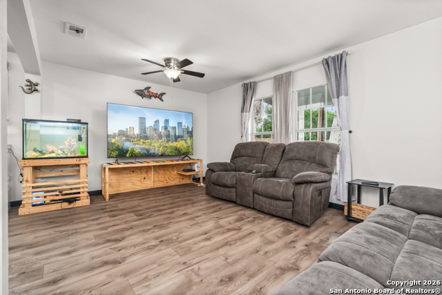 Image 13 of 24 For 121 Vista  