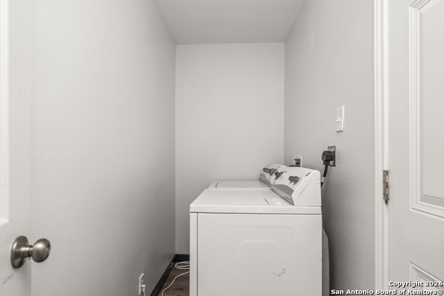 Image 20 of 24 For 121 Vista  