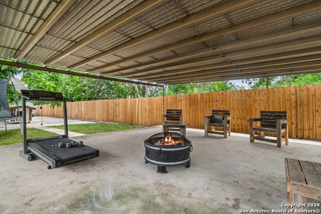 Image 23 of 24 For 121 Vista  