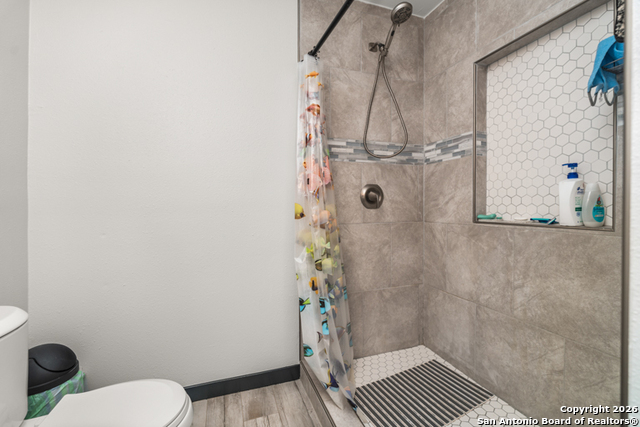 Image 5 of 24 For 121 Vista  