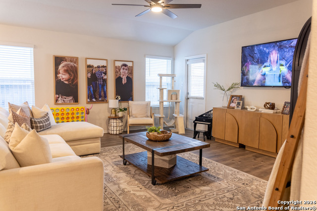 Image 9 of 23 For 29559 Copper Gate