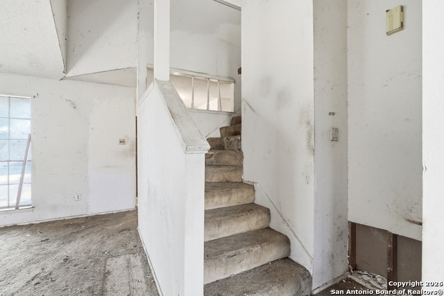 Image 7 of 27 For 3511 Herron  