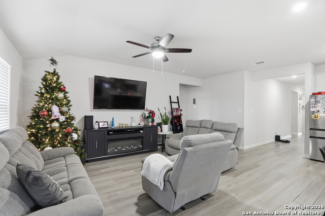 Image 15 of 24 For 18207 Ansley