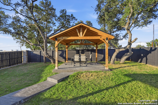 Image 22 of 24 For 18207 Ansley