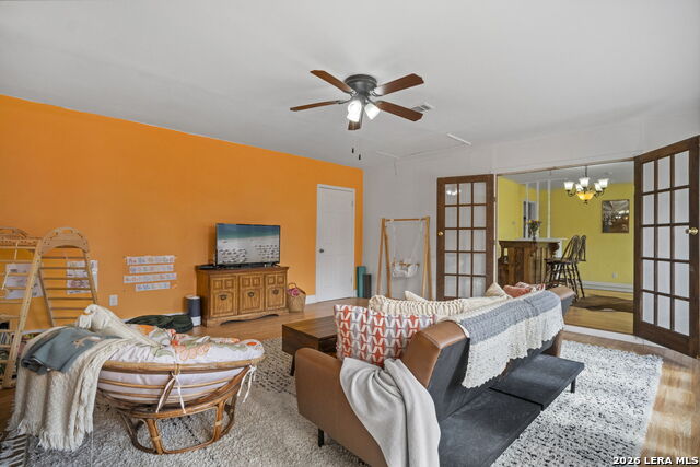 Image 31 of 35 For 4939 Hershey