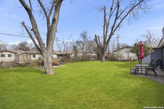 Image 32 of 35 For 4939 Hershey