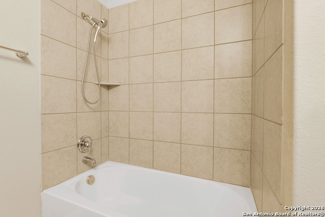 Image 20 of 30 For 428 Kings Way