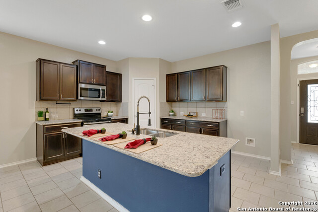 Image 5 of 30 For 428 Kings Way