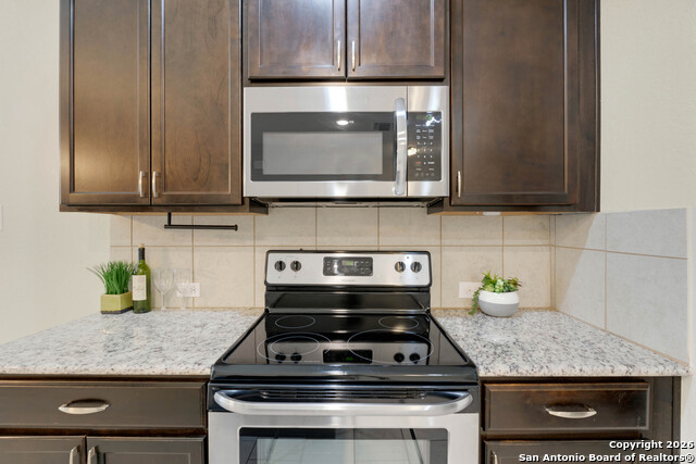 Image 7 of 30 For 428 Kings Way