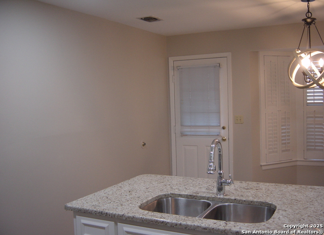 Image 12 of 28 For 201 Ellwood St  205