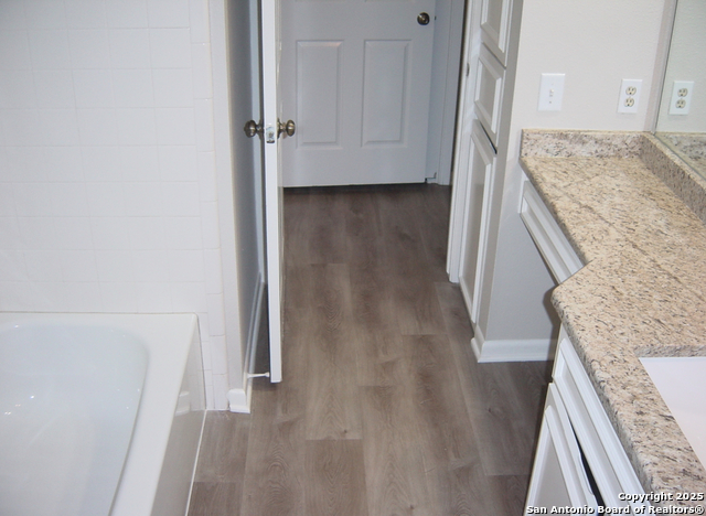 Image 15 of 28 For 201 Ellwood St  205