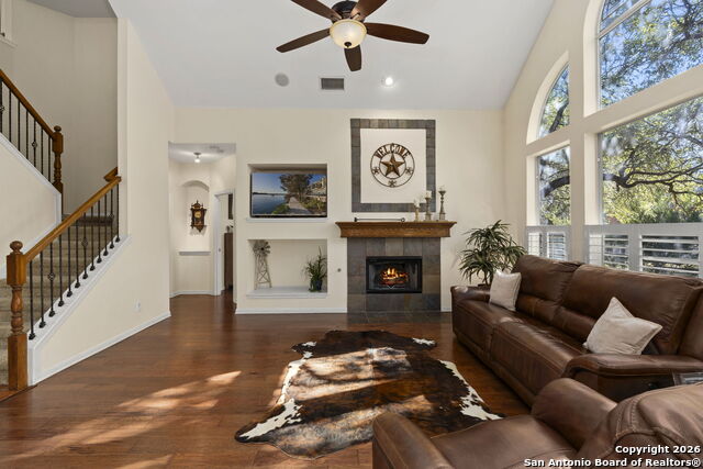 Image 13 of 37 For 10648 Black Horse