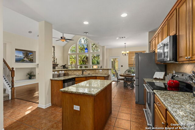 Image 15 of 37 For 10648 Black Horse