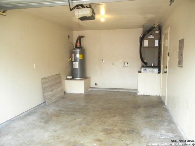 Listing photo id 7 for 13015 Oconnor Cv