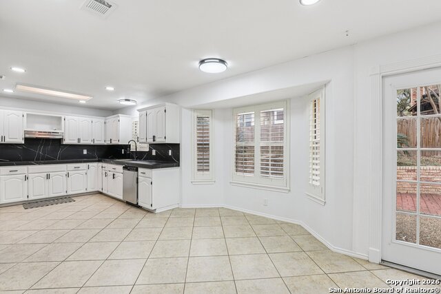 Image 10 of 47 For 8619 London Heights