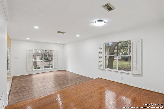 Image 19 of 47 For 8619 London Heights