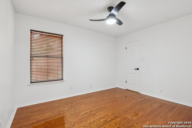 Image 34 of 47 For 8619 London Heights