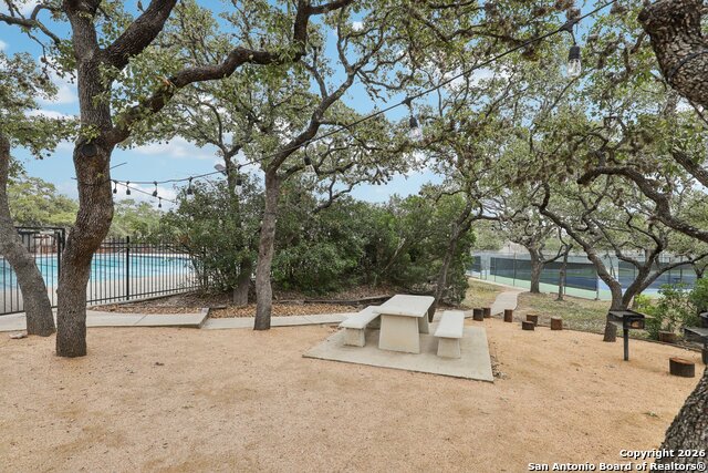 Image 42 of 47 For 8619 London Heights