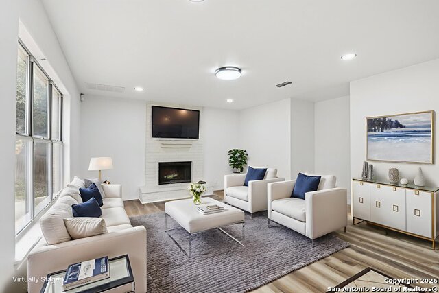 Image 5 of 47 For 8619 London Heights