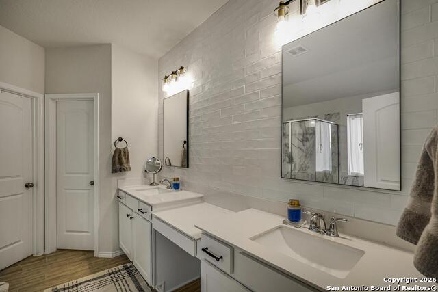 Image 19 of 31 For 151 Inverness