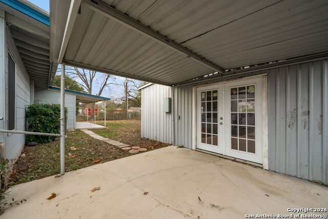 Image 28 of 32 For 4531 Eisenhauer Rd