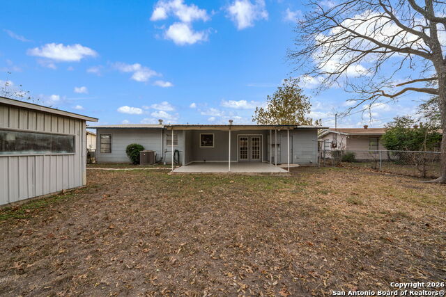 Image 29 of 32 For 4531 Eisenhauer Rd