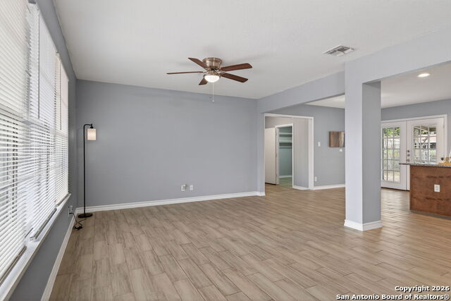 Image 8 of 32 For 4531 Eisenhauer Rd