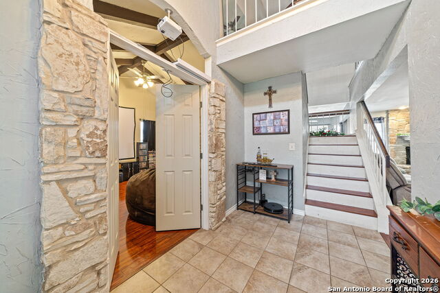 Image 4 of 31 For 6722 Chelsea Wood