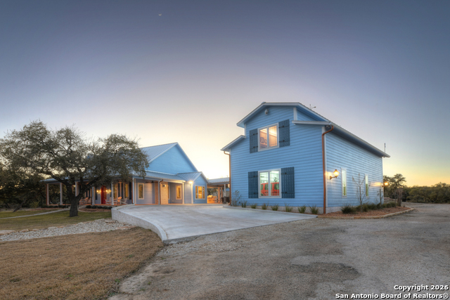 Image 2 of 50 For 13944 Fm 32  