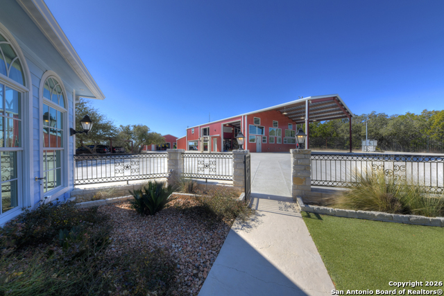 Image 30 of 50 For 13944 Fm 32  