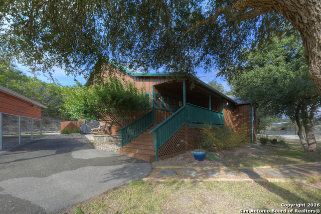 Image 39 of 50 For 13944 Fm 32  