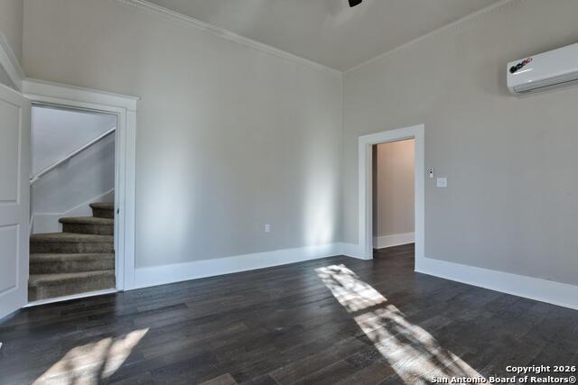 Image 30 of 38 For 224 Rische E