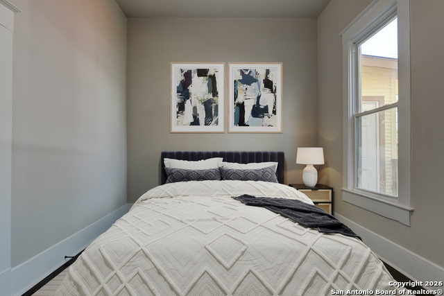 Image 6 of 38 For 224 Rische E