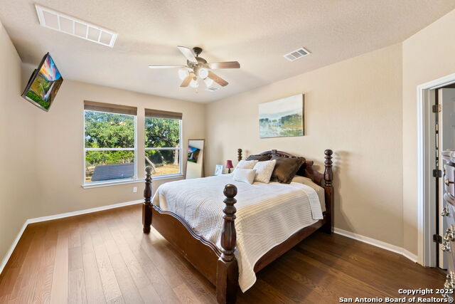 Image 14 of 39 For 17132 Bandera Rd